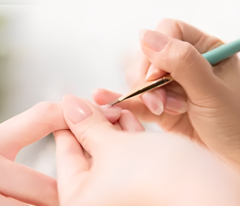 ネイリストへのステップ